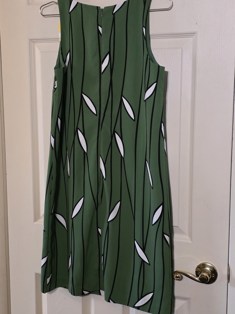 Ann Taylor Factory Green Leaf-Print Sleeveless Shift Dress - Picture 3 of 3